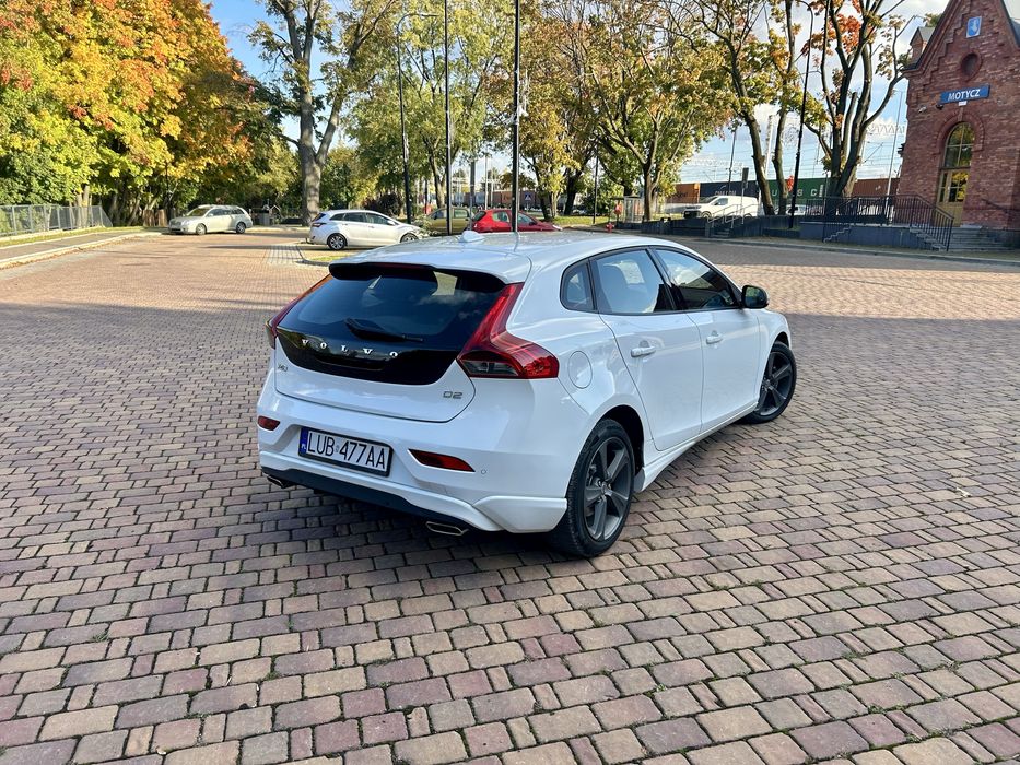 Volvo v40 2013r / nowy rozrząd i sprzęgło / zadbane /