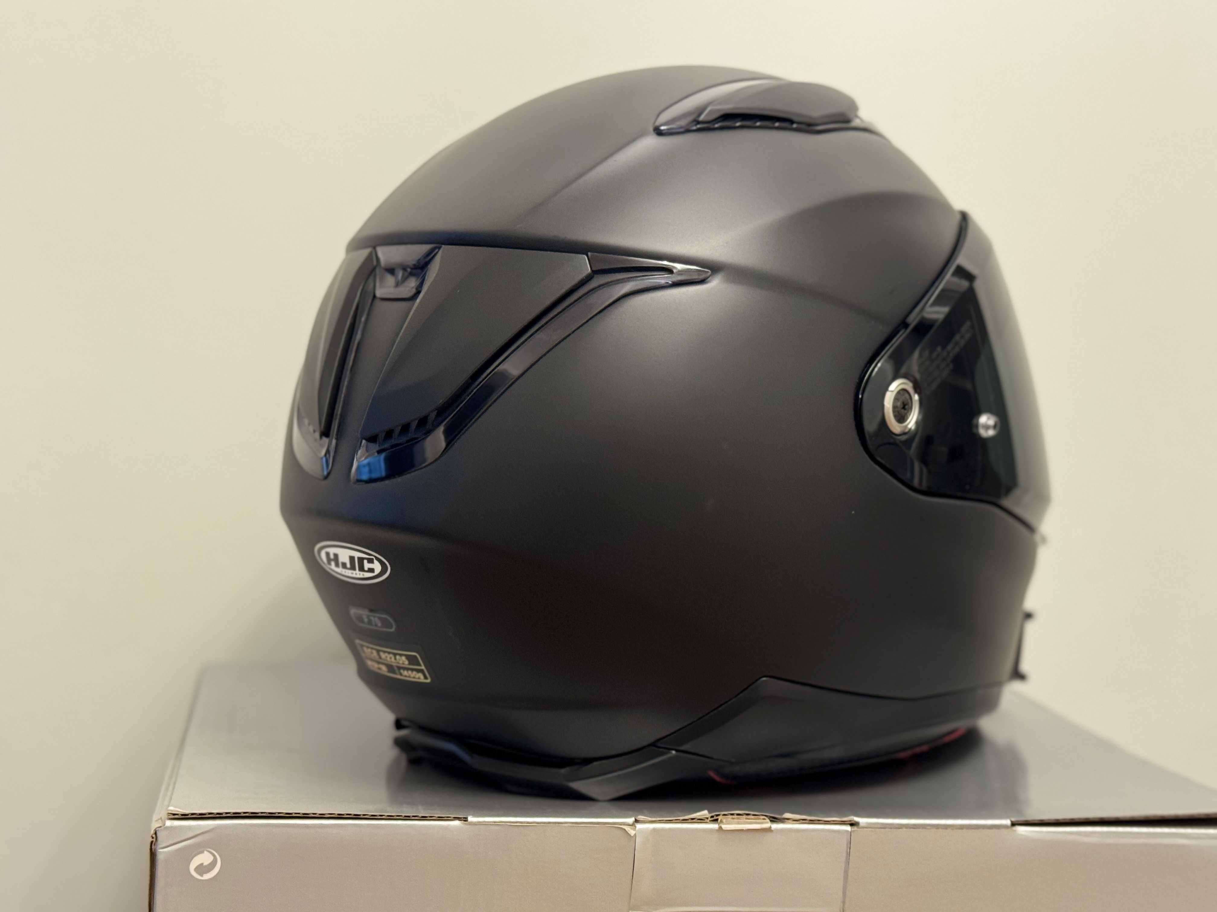 Kask motocyklowy HJC F70 roz. M / dwa wizjery OEM
