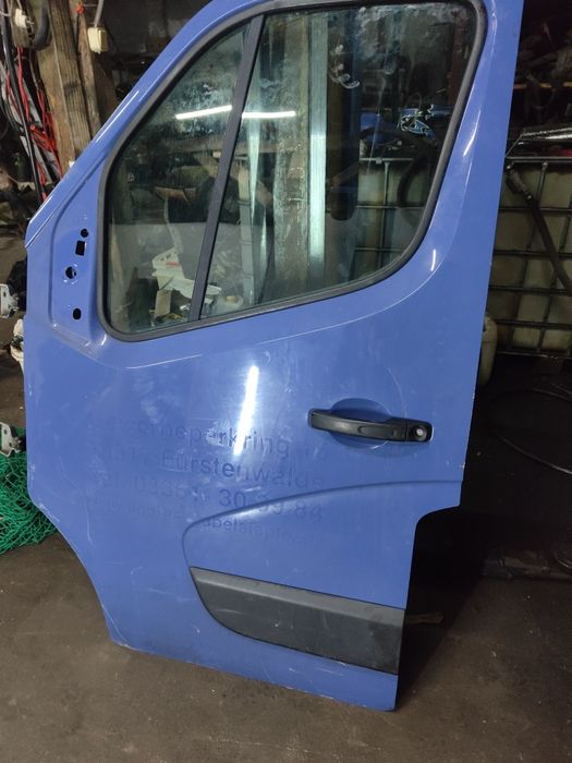 Drzwi boczne suwane nissan nv 400 rok 2013