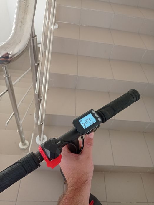 Електросамокат proove