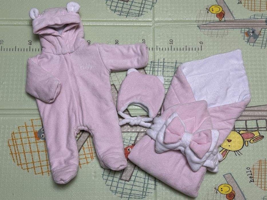 Набір на виписку, комбінезон, конверт на виписку