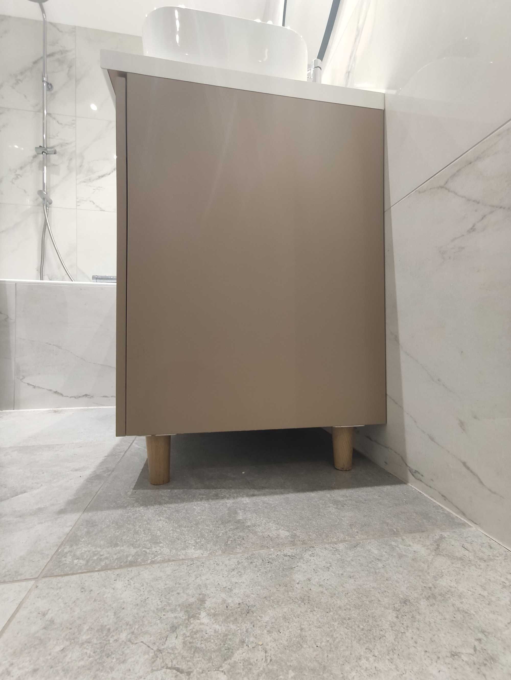 Szafka łazienkowa lakierowana 60x90