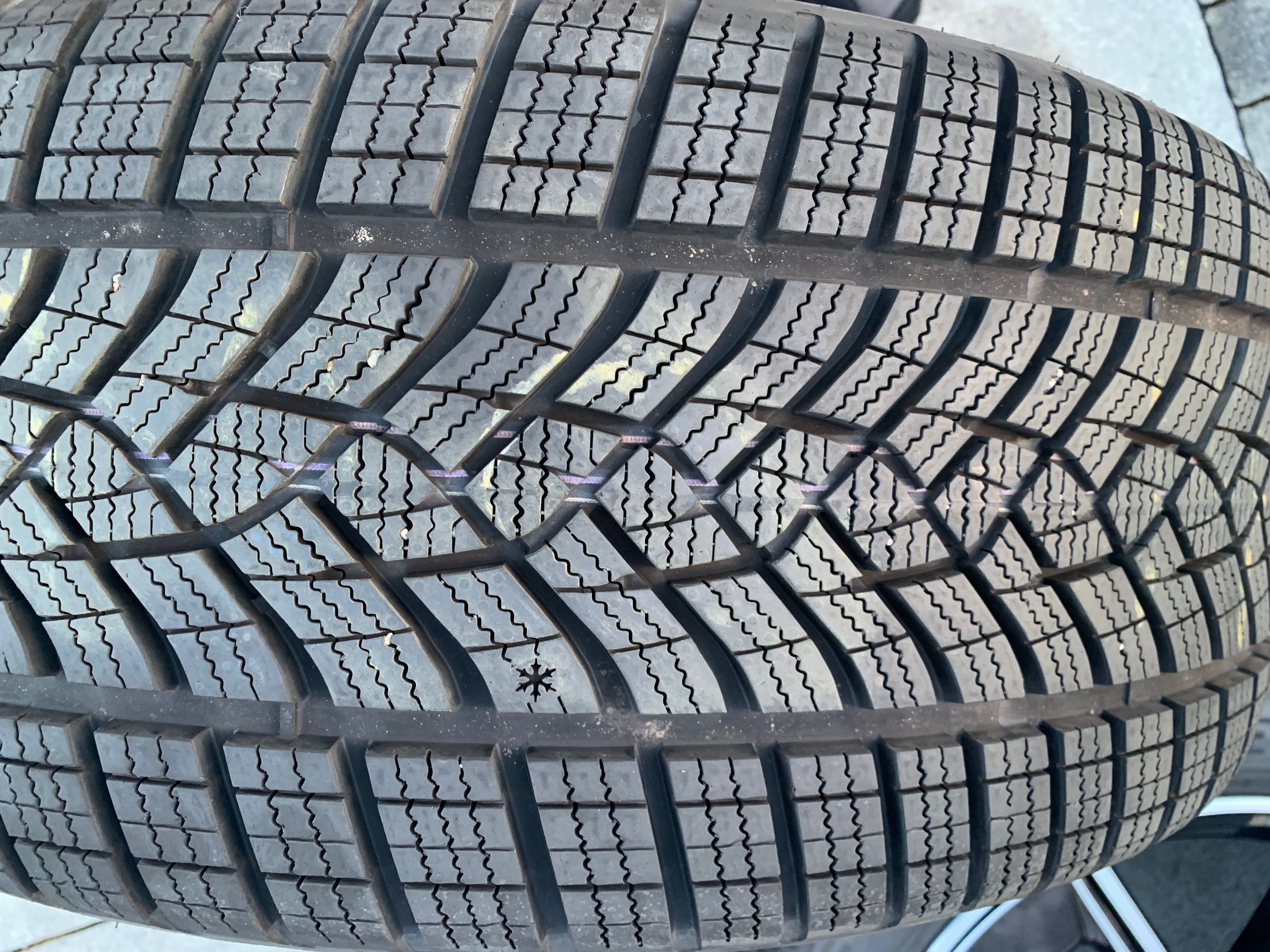 Диски шини BMW 245/45 R18 G20 G22 G23 G30 G26 G28