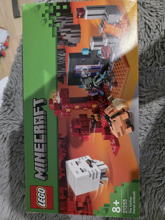 Lego Minecraft 21255 Zasadzka w portalu Netheru