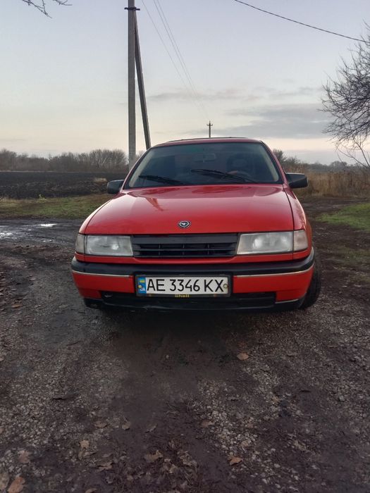 Опель вектра В.1989 года
