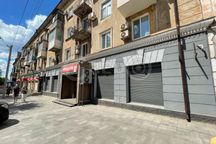 Оренда магазину в історично-діловому центрі міста, вул.Комерційна
