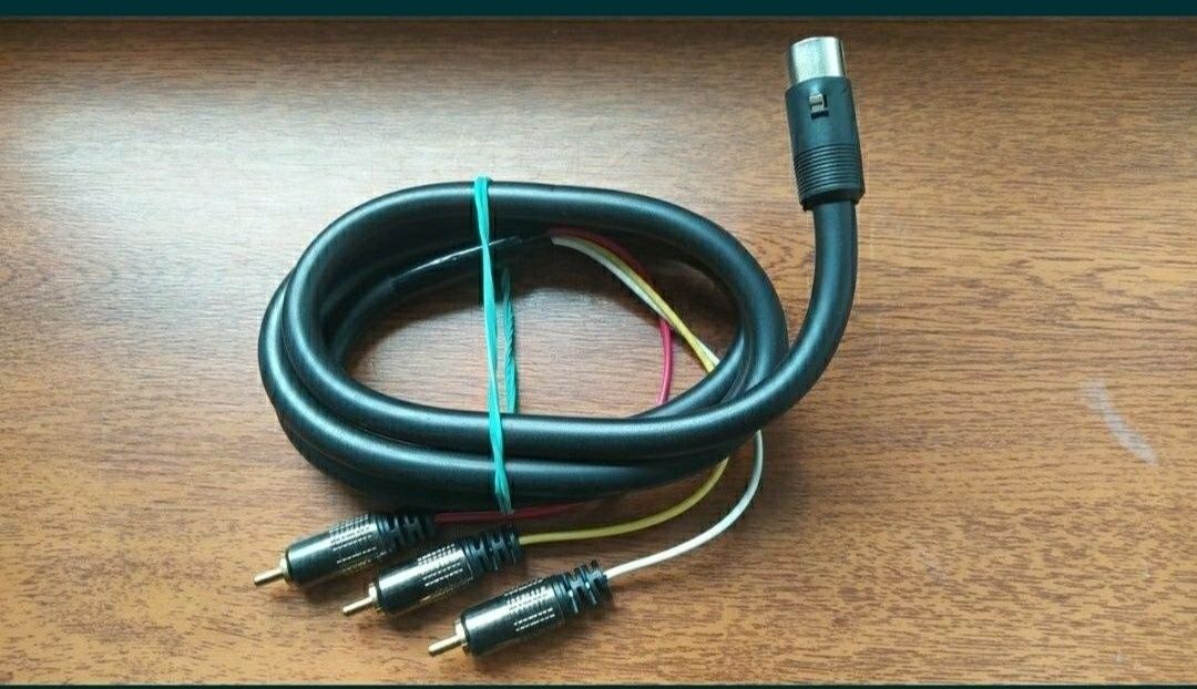 Kabel Commodore AV GRUBA GUMA C64/C128/+4/vic-20 KONKRET