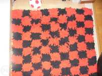 Tapetao 1,35 por 1,35 vermelho e preto