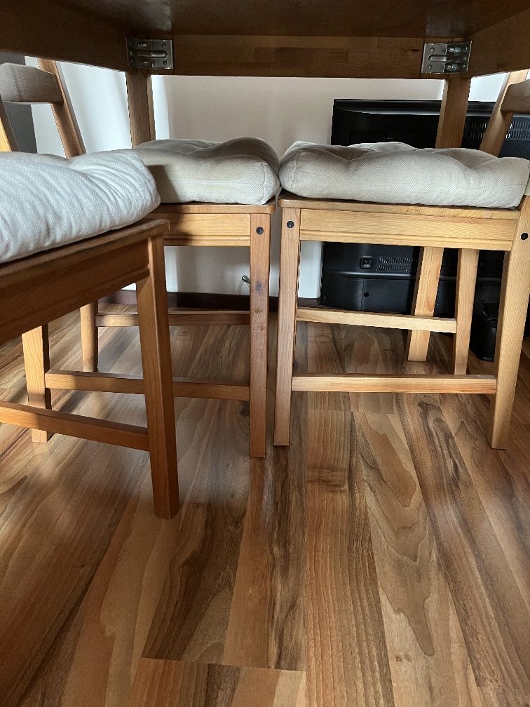 Mesa + 4 cadeiras ikea