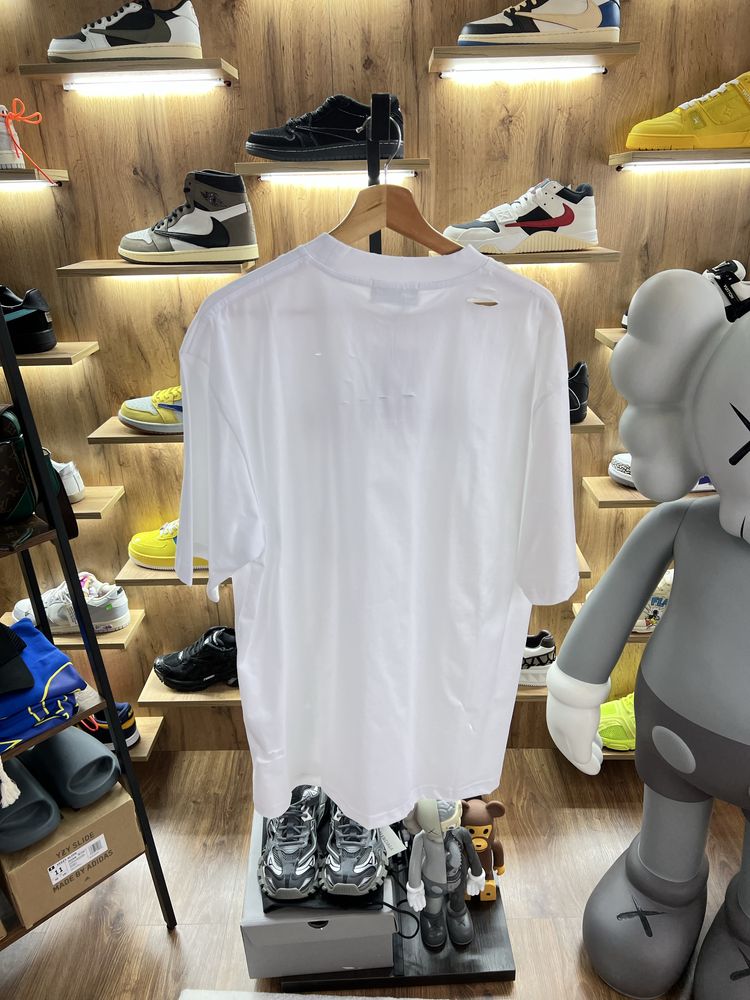 Футболка Balenciaga White / Black Logo