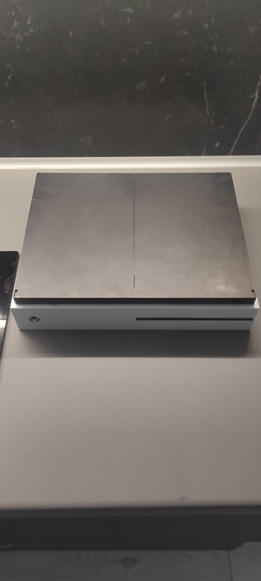 Konsola Xbox one S 1 TB