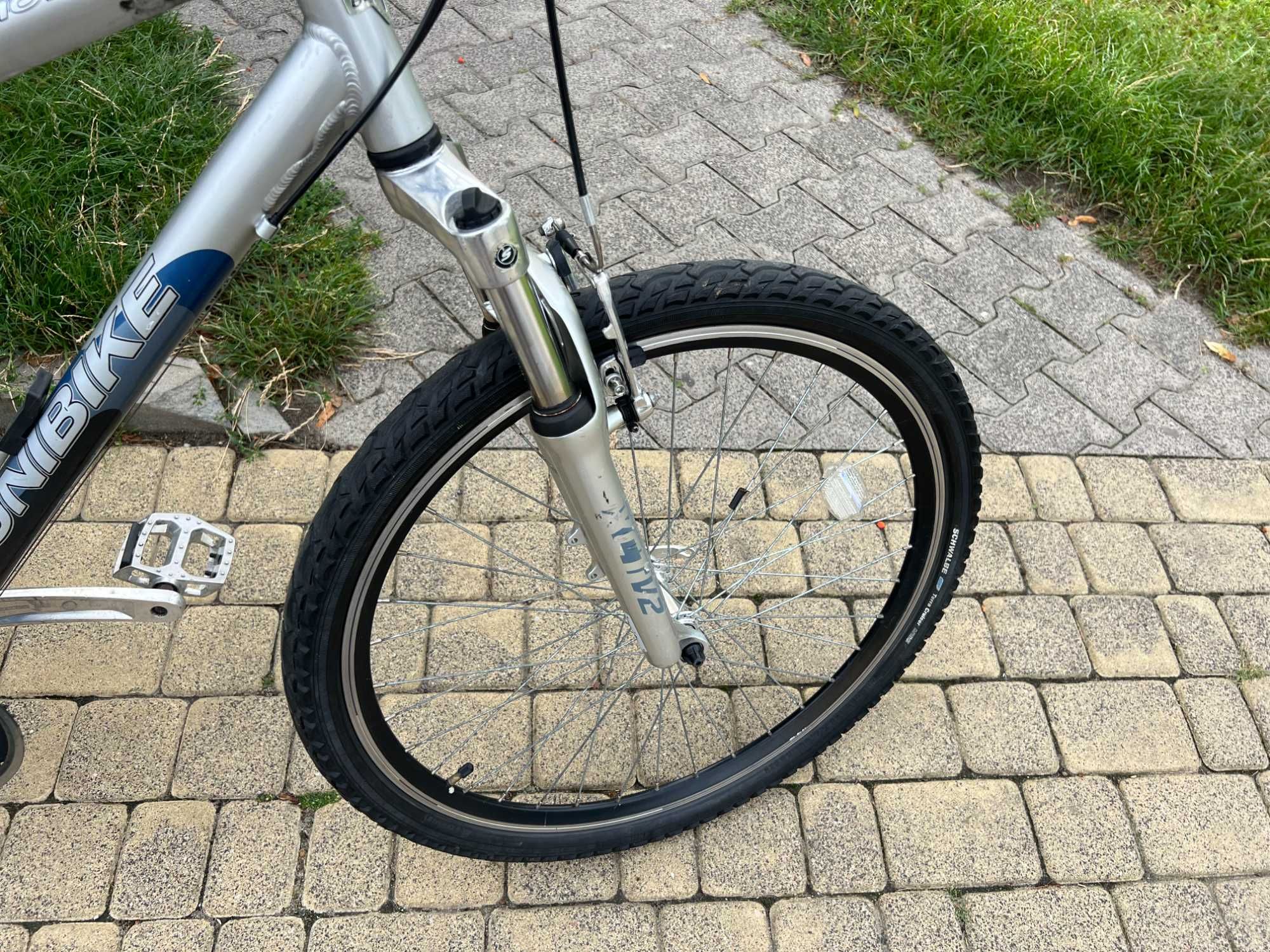 Rower trekkingowy Unibike Emotion rama 17" koła 26"