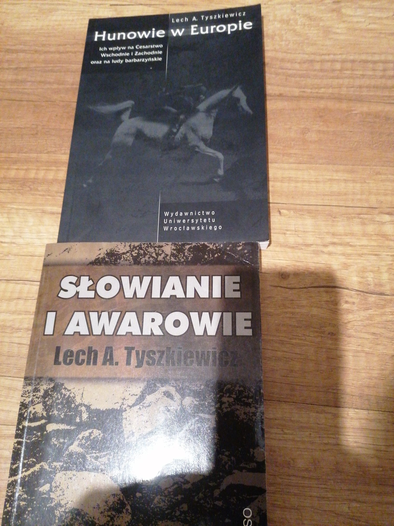 Lech Tyszkiewicz Hunowie w Europie.