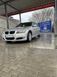 BMW 318i Touring 2009r