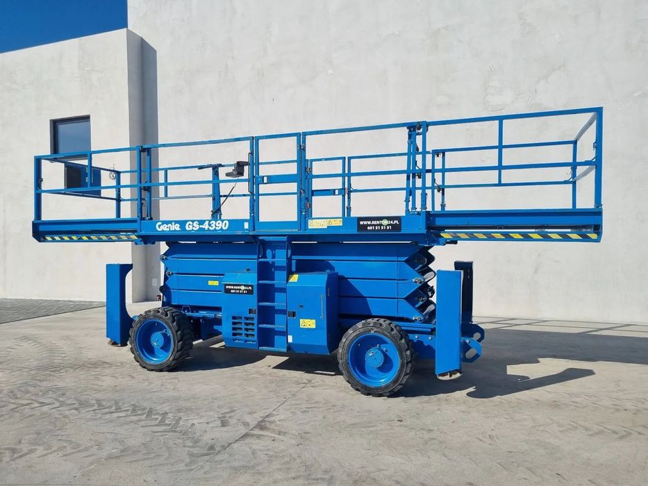 Genie GS-4390, 4394 - R284  podest / podnośnik koszowy nożycowy samojezdny R284