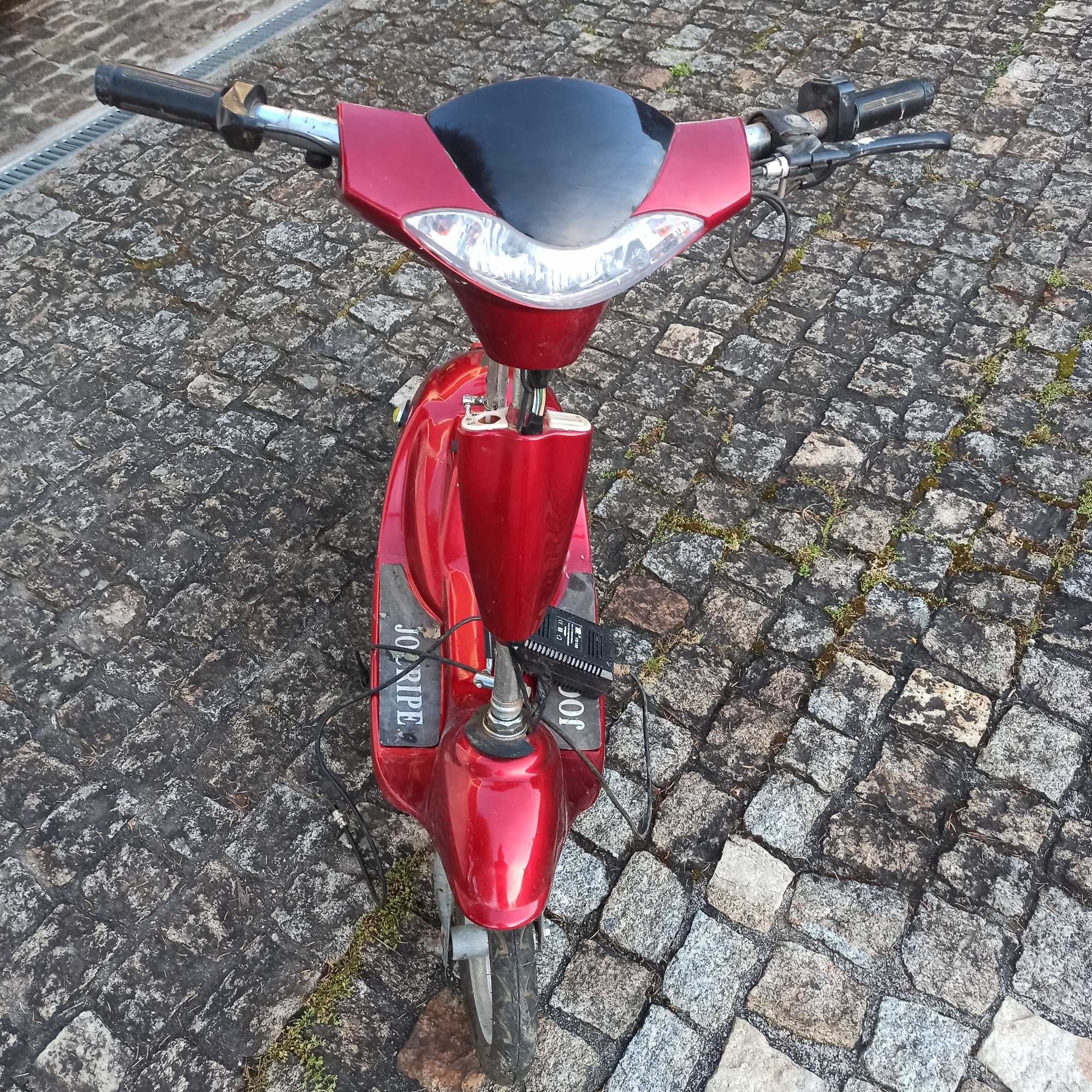 Trotinete/monociclo elétrico