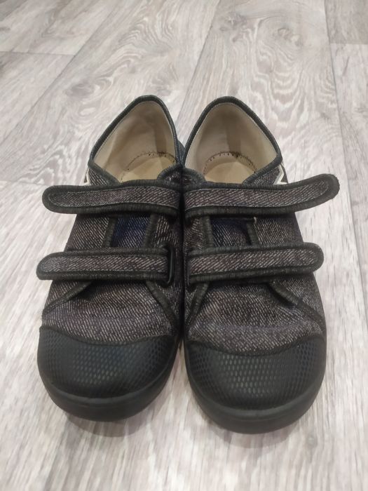 Кеды,мокасины ,кроссовки