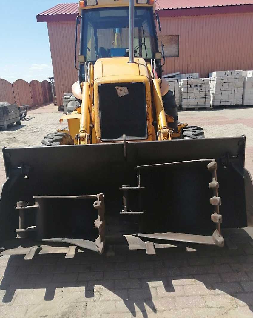 Koparko-ładowarka JCB 214