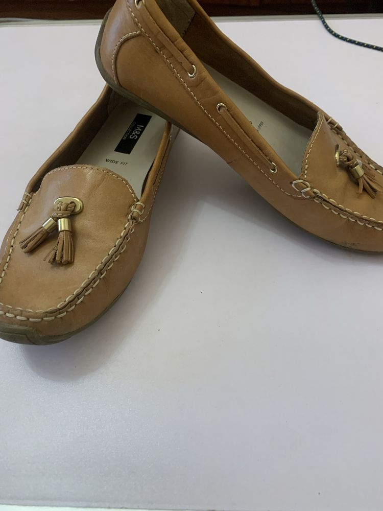 Туфлі-мокасіни  бренда M&S р-р 37,5 натуральна шкіра