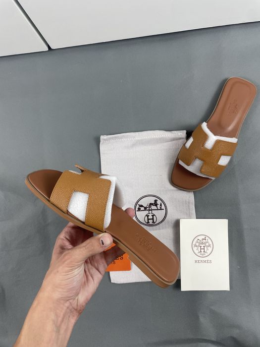 Hermes Sandalia Mulher tamanho 38