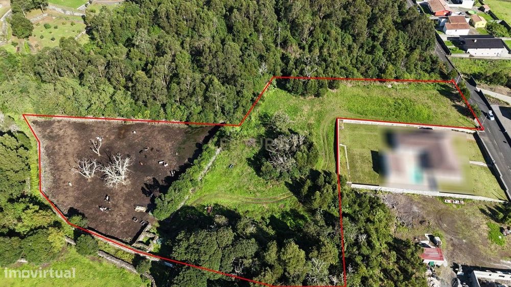 Excelente terreno urbanizável em Terra Chã - Angra do Heroísmo