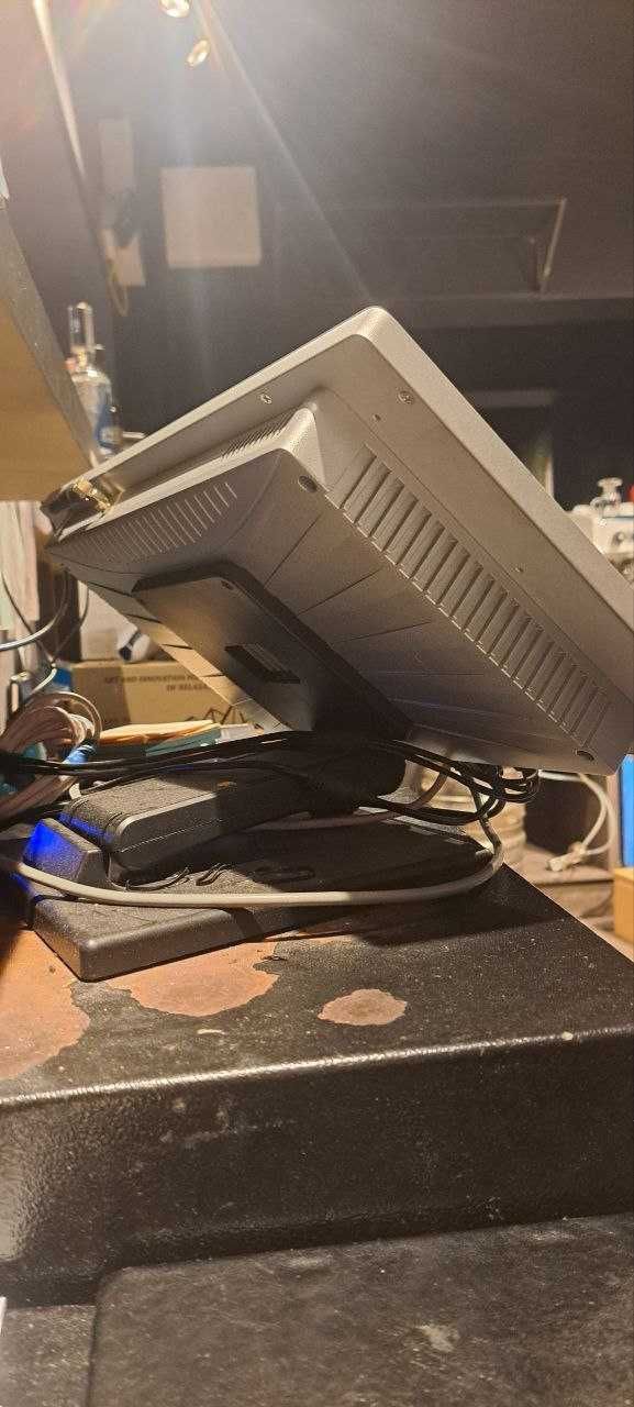 Сенсорний Windows POS-термінал POS Vector Hermes 15,6"