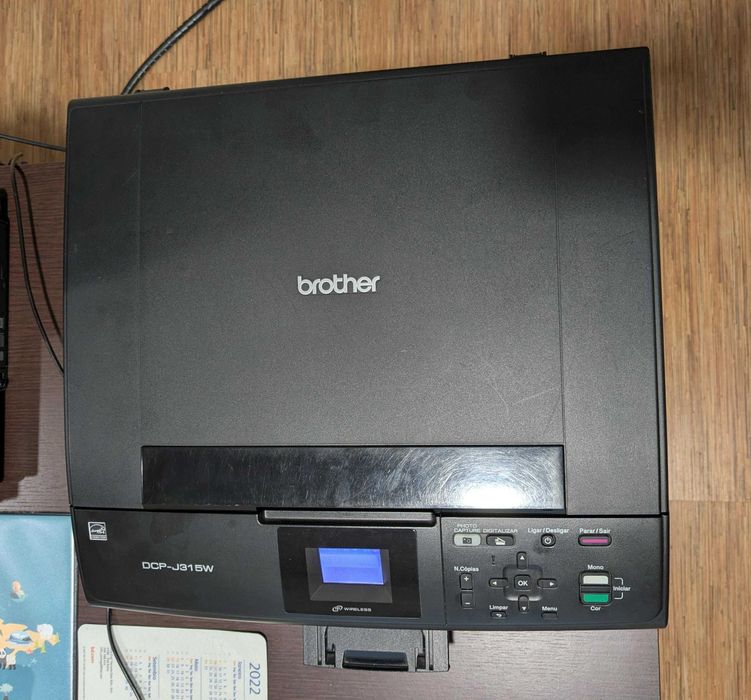 Impressora Multifunções jacto de tinta Brother DCP-J315W