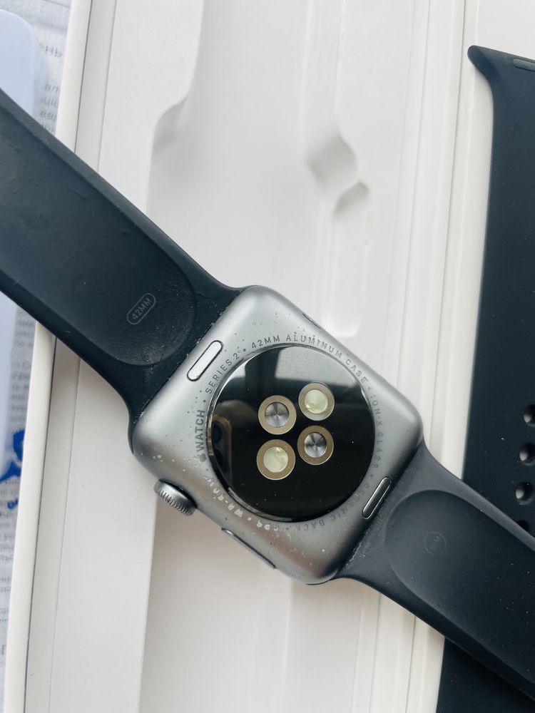 Apple Watch Series 2 42 mm Space Gray Aluminum Case