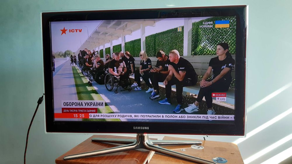 32" SAMSUNG UE32C5000QW , лед телевізор.