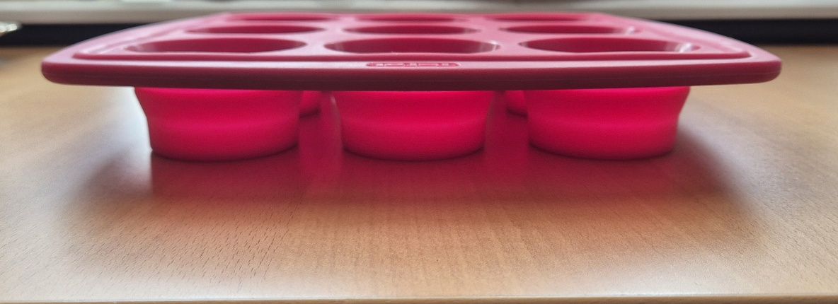 Silikonowa forma na muffinki Tefal
