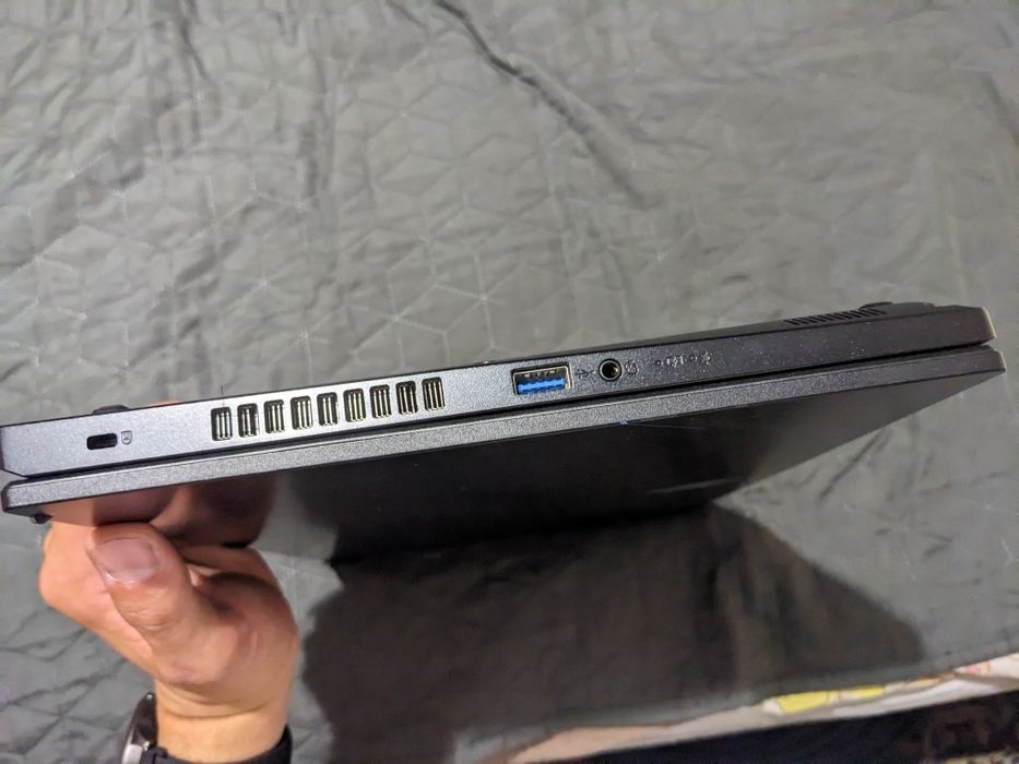 Продаю Ноутбук Acer Nitro V 15 ANV15-51-545T Obsidian B