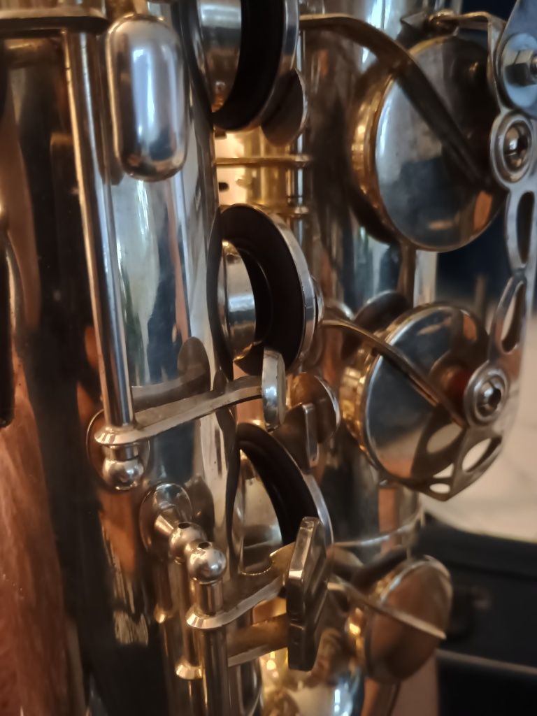 Saksofon tenorowy Amati Classic Deluxe
