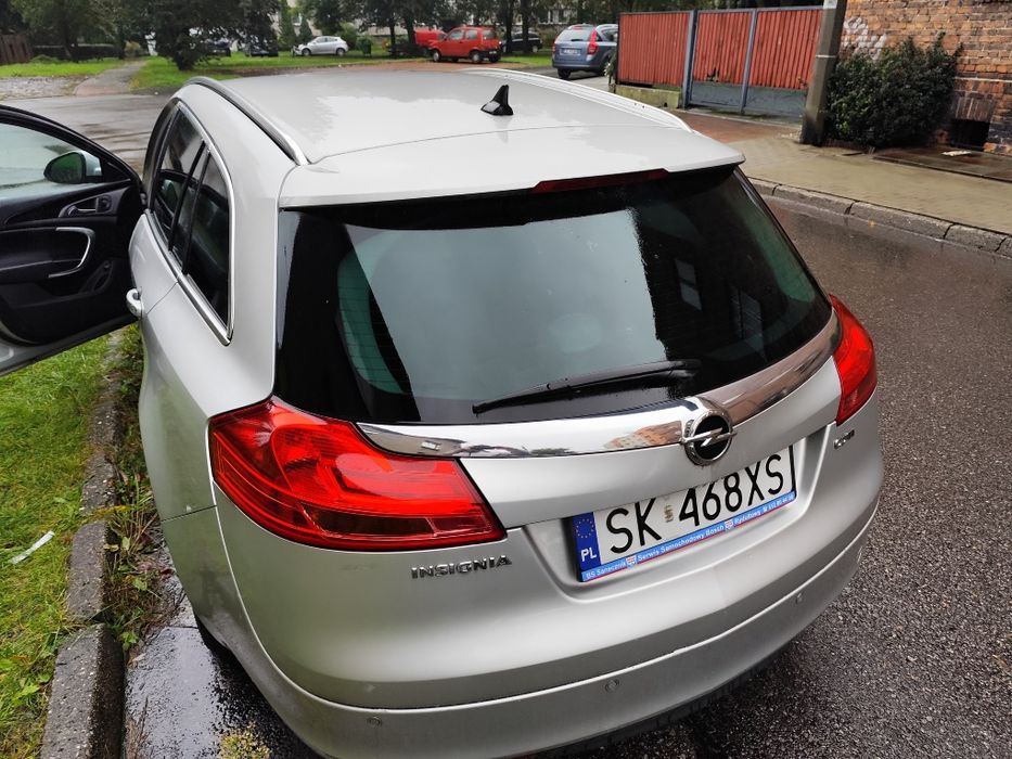 Opel Insignia a uszkodzony