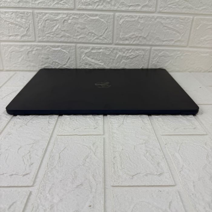 №2689	MQKV3	MacBook Air15 	Midnight	M2 	8/256