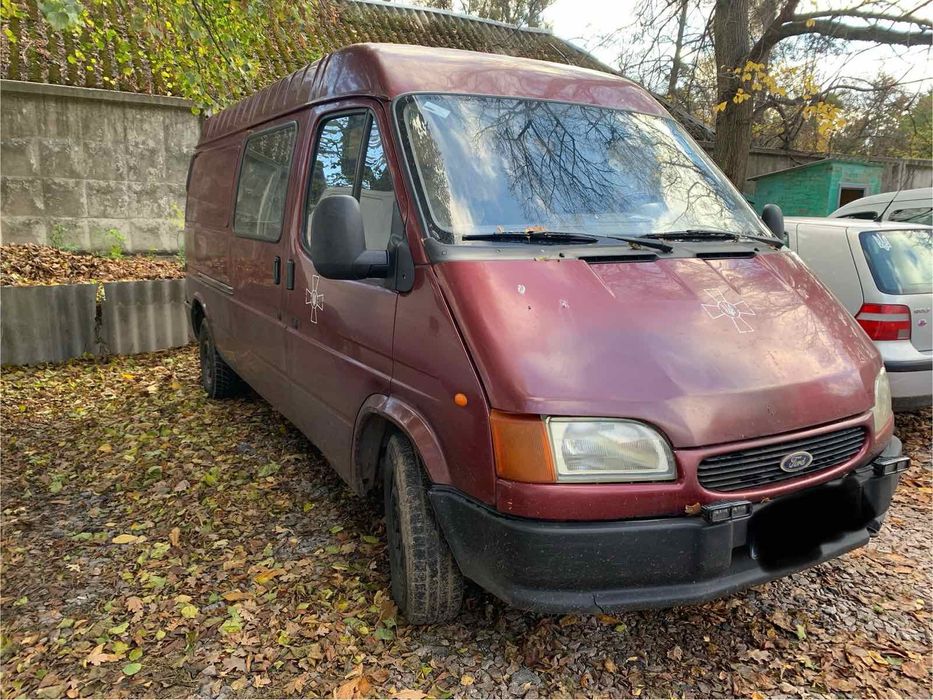 Продам автомобіль Ford Transit 1999 року