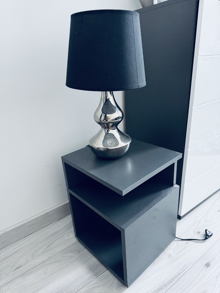Szafka nocna plus lampka