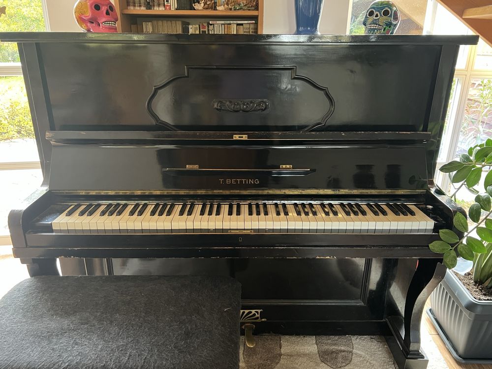 Sprzedam pianino