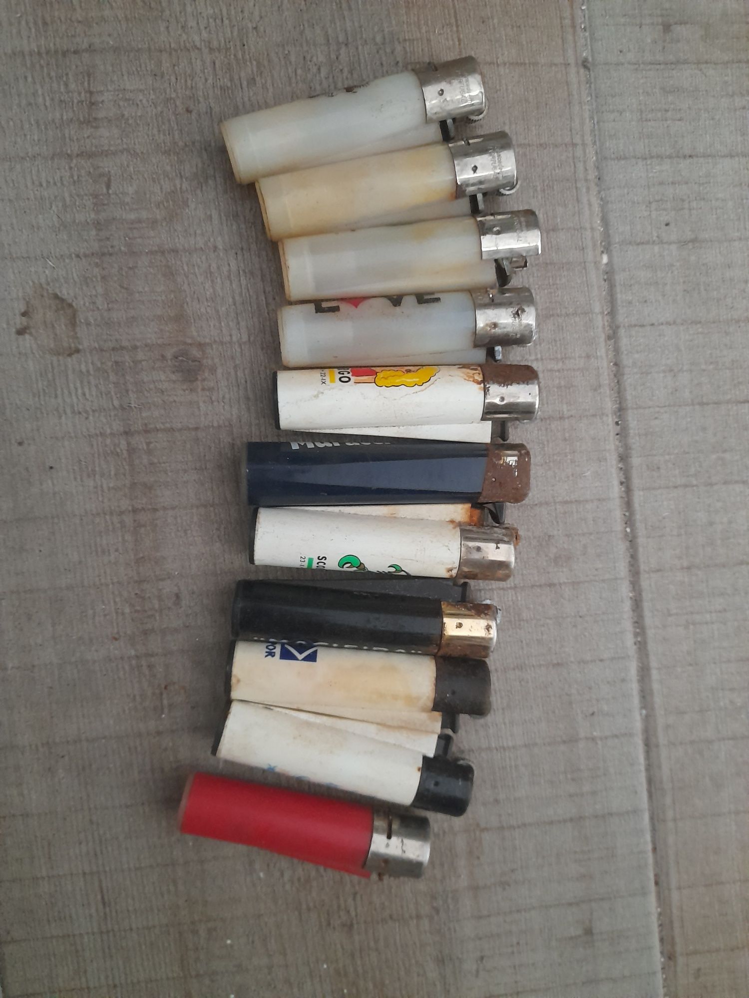 Isqueiros raros bons para colecionadores