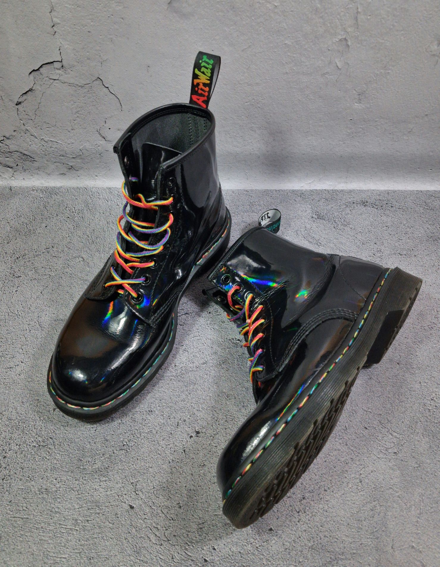 Ботинки Dr. Martens 1460 Black Rainbow Smooth лакированые кроссовки