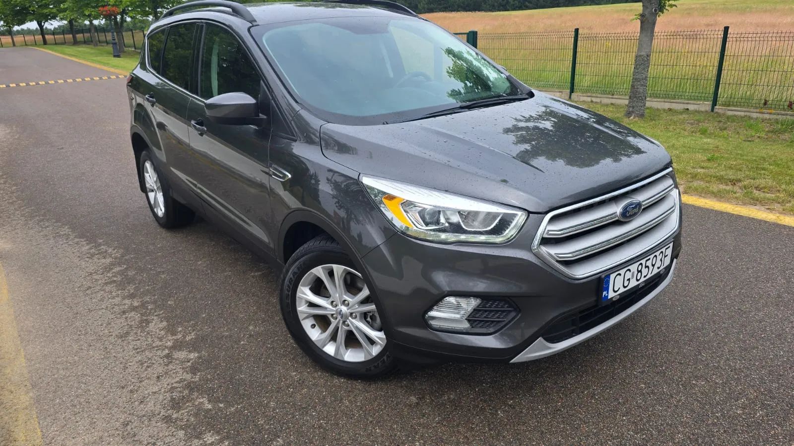 Ford Escape 1.5 benzyna 182KM 4x4 Automat / Skóra / Car Play/ Android Auto