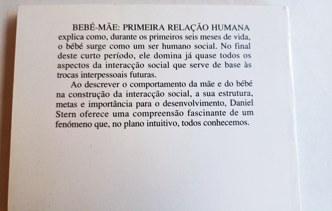 Bebé Mãe - Primeira relação Humana