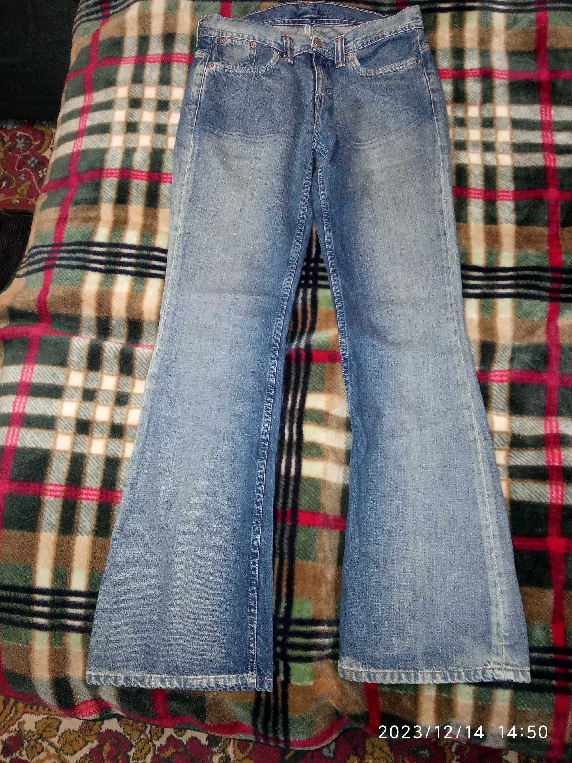 Джинсы женские  LEVI*S