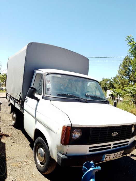 Vendo Ford Transit a precisar de junta de cabeça com documentos