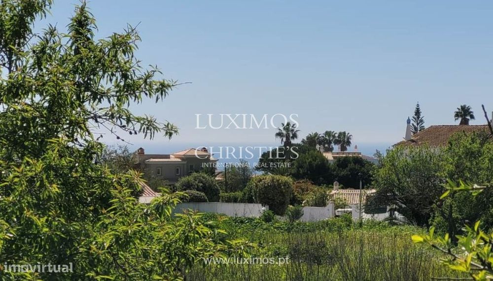Terreno para construção, com vista mar, para venda na Luz, Algarve