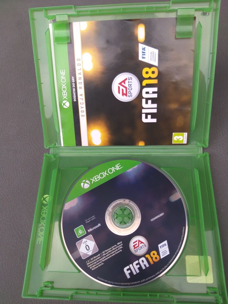 Gra Fifa 18 Edycja Ronaldo Xbox One XOne fifa pudełkowa PL EA Sports