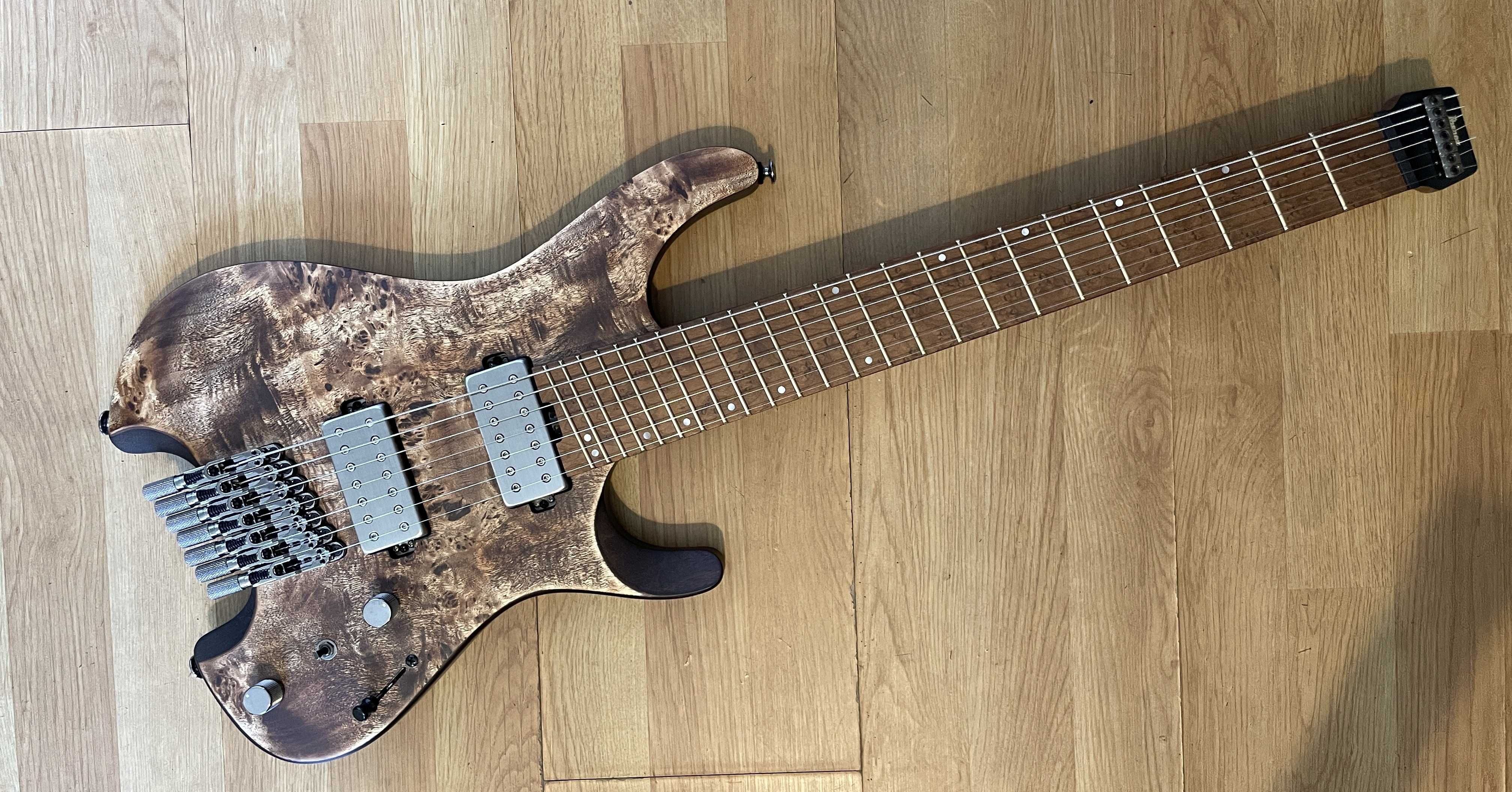 Ibanez Qx527PB 7 strun headless