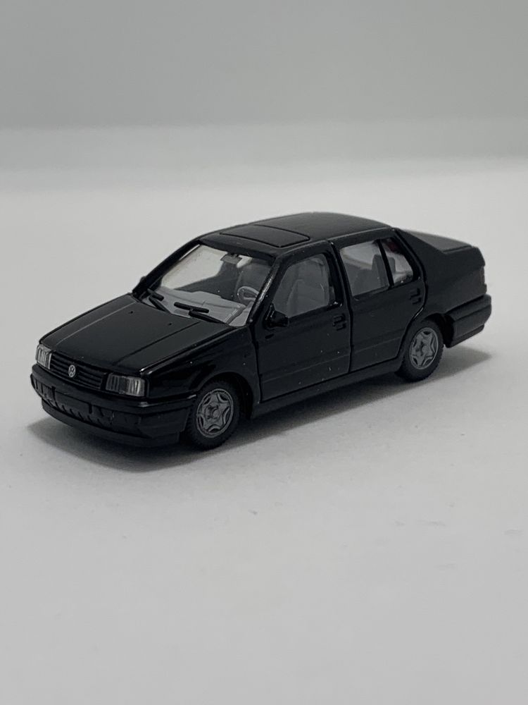 Volkswagen Vento da Wiking escala 1/87