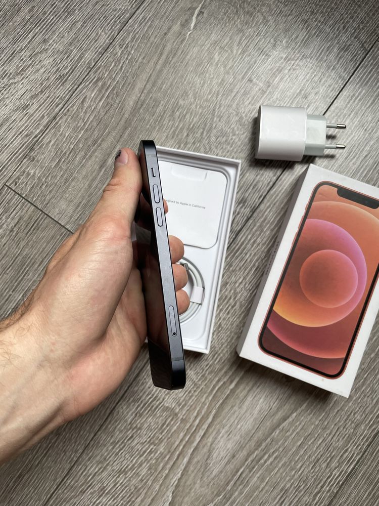 iPhone 12 новий акумулятор 98%