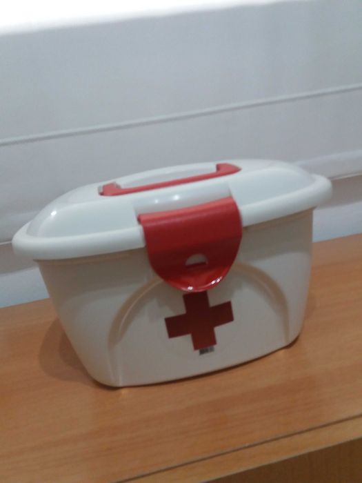 Caixa primeiros socorros