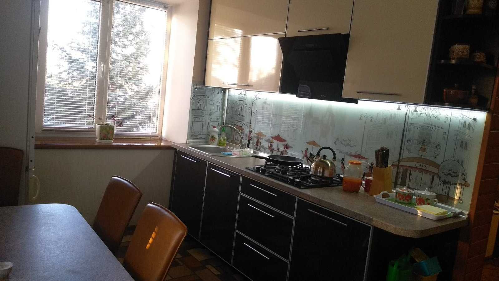 Двоповерховий будинок 160м2 Хортицький микрорайон. Запоріжжя